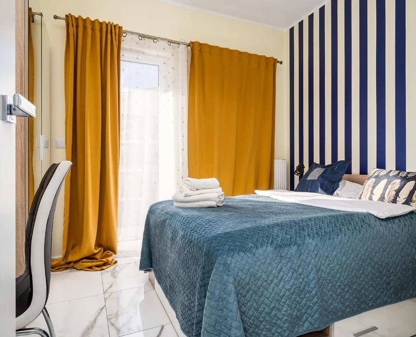 Apartment Prymasa Tysiaclecia 83A Separate Bedroom Free Garage By Perfect Apart 634 Warsaw