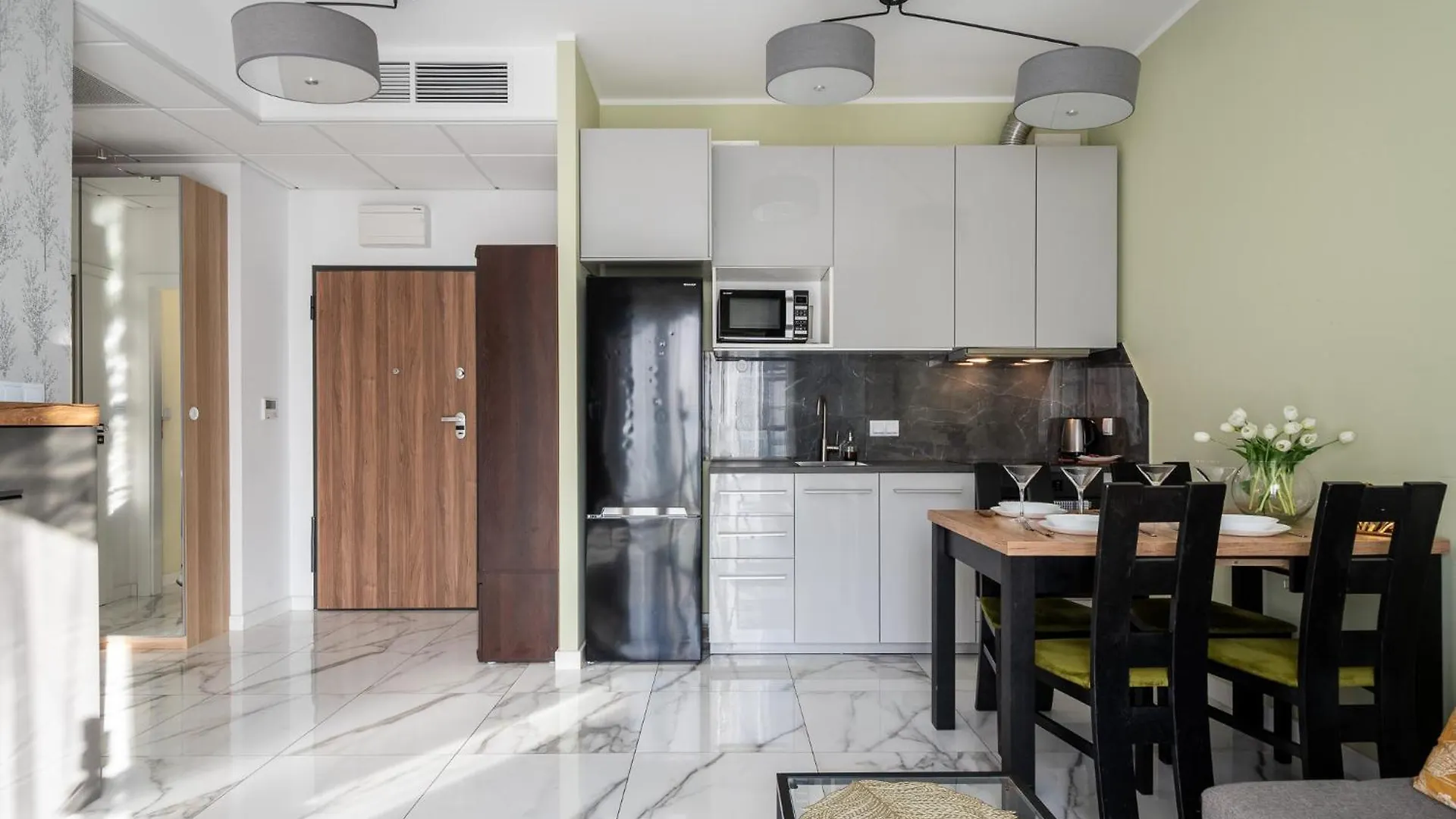 Prymasa Tysiaclecia 83A Separate Bedroom Free Garage By Perfect Apart 634 Warsaw Poland